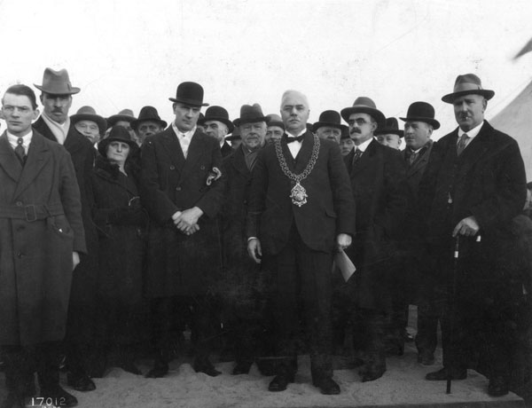 Fred_Lee_mayor.jpg,Fred_Lee_grave.JPG